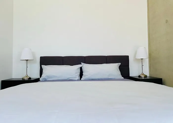 Apartment Campus Carrée - Modernes Und Zentrales In *